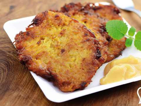 Kartoffelpuffer auf Teller